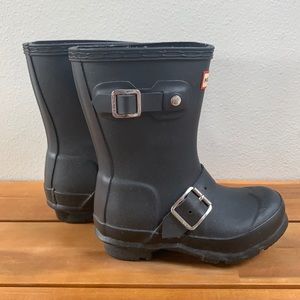 Kids Hunter boots, upper & lower buckle detail.